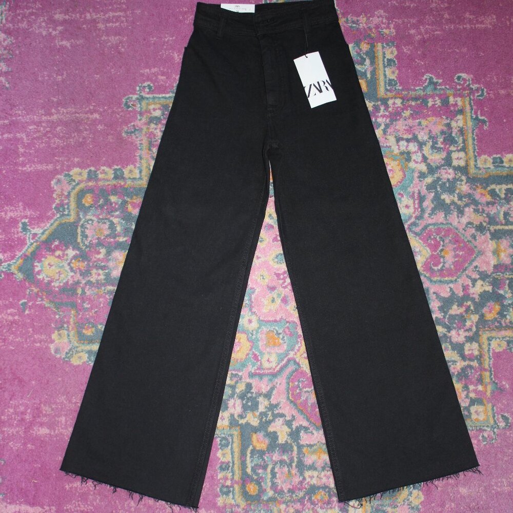 ZARA High Rise Relaxed Leg - Picture 2 of 5